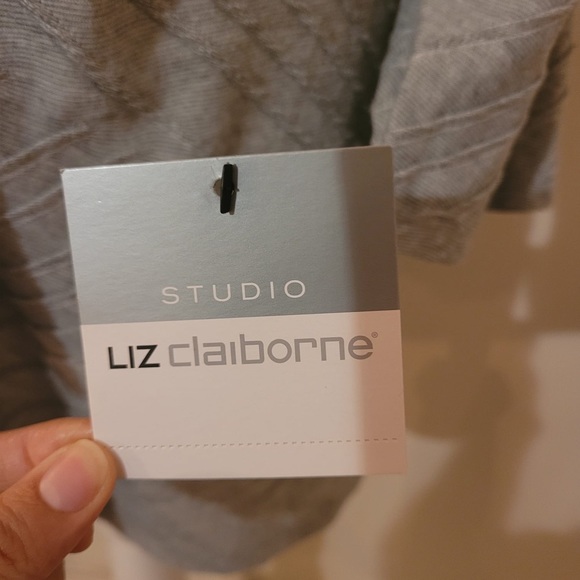 Long Top - Picture 3 of 7